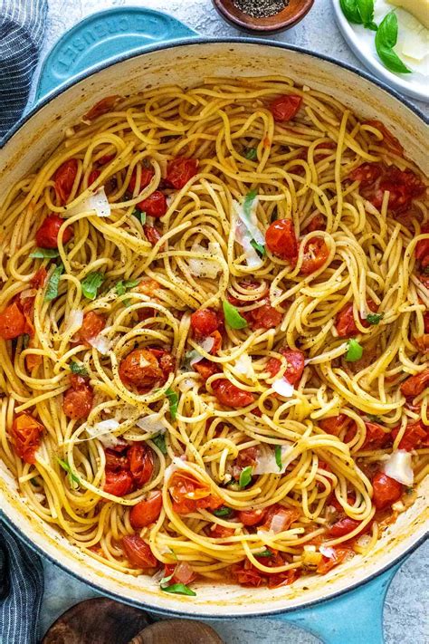 One Pot Spaghetti Recipe You Can Make In Minutes Easy Recipes To Make At Home