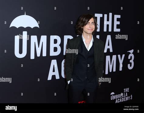 Aidan Gallagher Premiere Fotografías E Imágenes De Alta Resolución