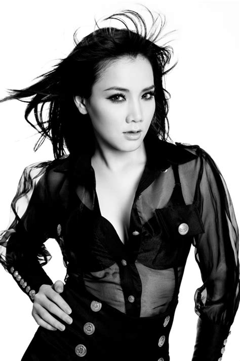 Vietnamese Model Trang Nhung Leaked Tit Nipple Slip Pictures