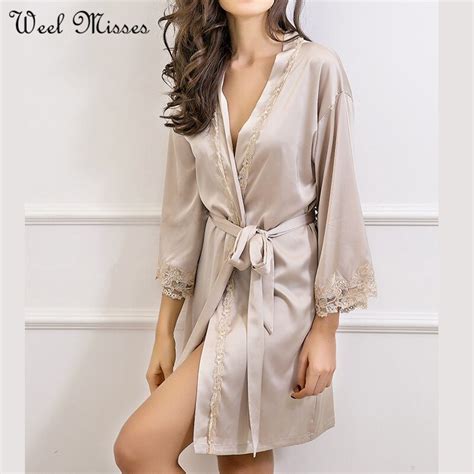 Luxury Brand 2017 New Arrival Women Silk Robes Embroidery Sexy Lace La