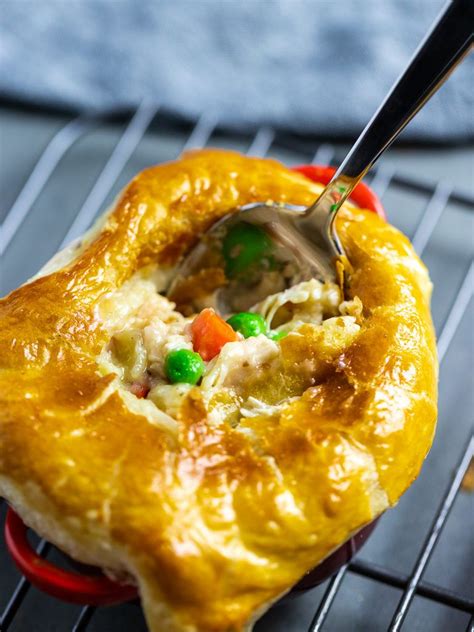 Easy Chicken Pot Pie Recipe With Puff Pastry Worldrecipes