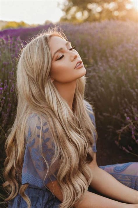 Take In The Sun In Your Gorgeous Blonde Beachy Waves Wellen Haare