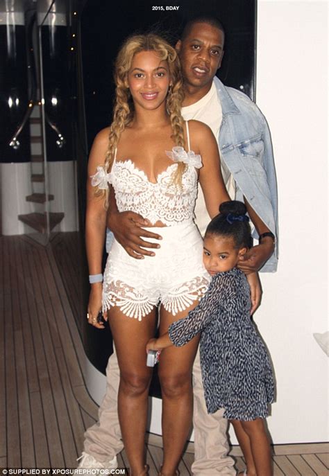 Beyoncé confirms the birth of her babies in a photo on instagram, announcing, sir carter and rumi 1 month today. beyoncé, performing while pregnant at the grammy awards in february. Age-progression artist sketches 'Beyonce's twins' | Daily ...