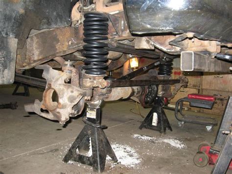 The second reason to swap in a solid axle is to get more lift. 90's solid axle gm builds - Pirate4x4.Com : 4x4 and Off ...