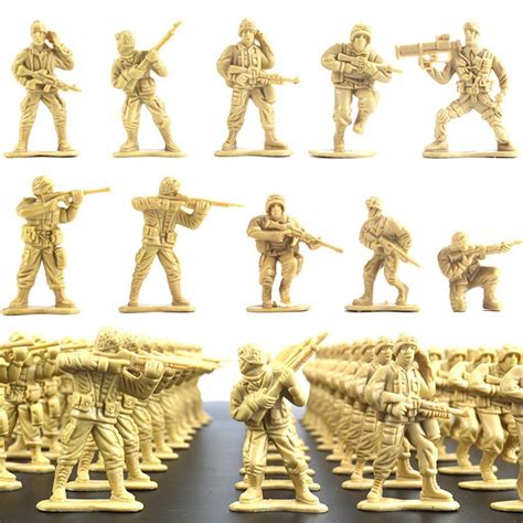 Moaere 100 Pcs Military Plastic Toy Wwii 5cm Soldiers Army Men Figures