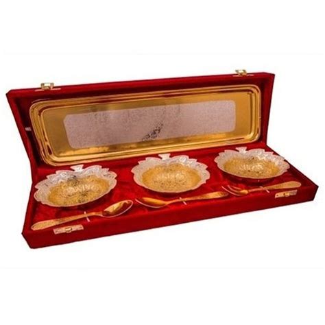 After a year of watching people delay or cancel weddings due to the pandemic, with things finally returning to normal. Wedding Gift in Jaipur, शादी का गिफ्ट, जयपुर, Rajasthan ...