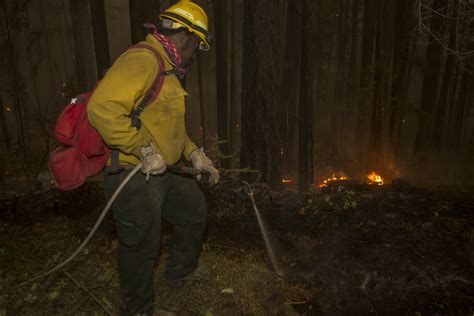 Engine Crew Works Fires On The Umpqua National Forest Flickr