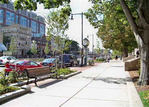 Commonwealth Avenue Streetscape Boston Ma Street Urban Planning