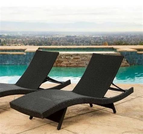Wicker Black Poolside Lounger For Outdoor Size 6 X 2 Feet Lxw Rs