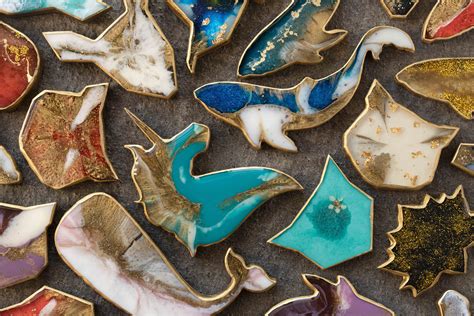 25 Resin Crafts Projects And Other Ideas To Try
