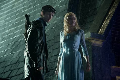 Movie Review Miss Peregrines Home For Peculiar Children 2016