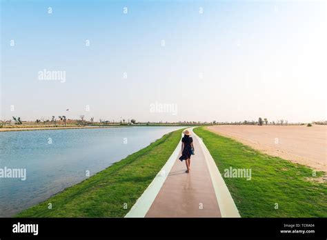Tourist Walking Around Heart Shaped Love Lakes In Dubai Stock Photo Alamy