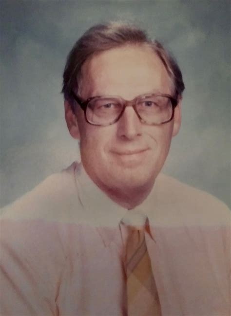 Obituary Of Carl Larry Green Lind Funeral Home Located In Jamesto