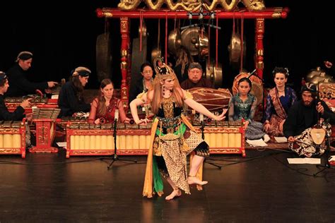 It has six double courses (i.e. SDSU's Gamelan ensemble celebrates Javanese culture - The ...