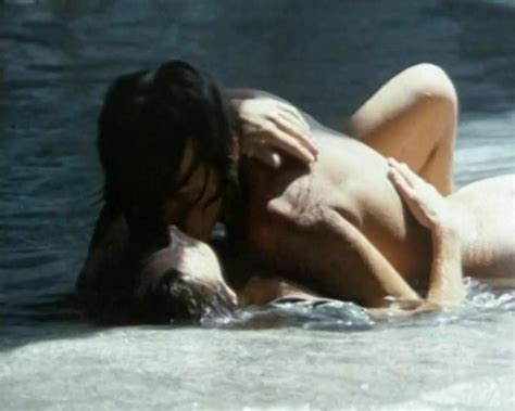 Nude Video Celebs Bente Borsum Nude Spiti Stous Vrahous 1974