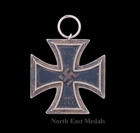 German Ww2 Iron Cross 2nd Class British Badges And Medals