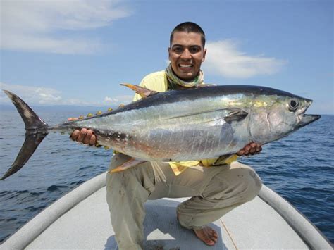 Cristian Vanegas Pesca De Atun En Bahia Solano Colombia Fishing