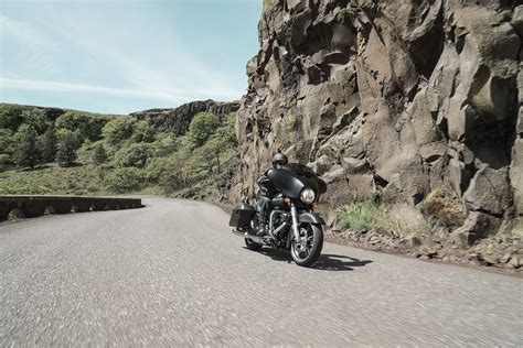 If you have information about any technical issue related to this motorcycle, please leave a comment for other riders. HARLEY DAVIDSON Street Glide Special specs - 2015, 2016 ...