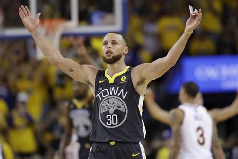 Stephen Curry Dominates Game 2 Of Nba Finals In Warriors Win