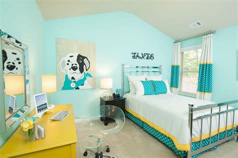 Are you ready for some inspiring easy playroom mural designs? Bright aqua kids bedroom decor idea. | Aqua bedrooms, Kids ...