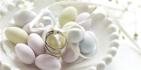 In tutti questi anni trascorsi insieme hai sempre dimostrato di essere un uomo fantastico e amorevole.sei unico marito mio, ti dopo tutti questi anni di matrimonio continui ancora a chiamarmi la tua principessa, mi rendi felice mio principe.auguri per il nostro anniversario di. Frasi Di Auguri Per Anniversario Di Matrimonio 60 Anni