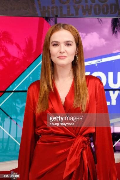 Zoey And Madelyn Deutch Visit Young Hollywood Studio Photos And Premium