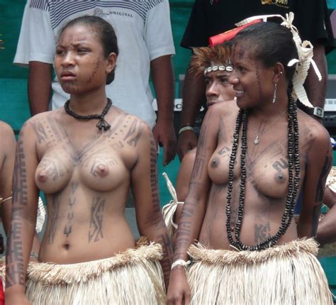 Tribus Africains Nus Culture Sexuelle Photos De Femmes