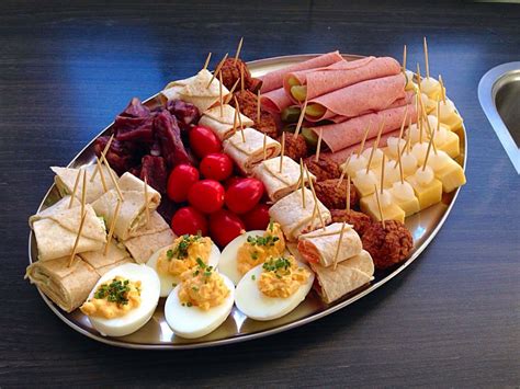 Pin By Resi Vallen On Borrelhapjes Appetizer Recipes Party Food