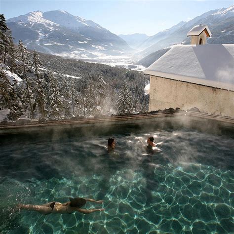 Nessun controllo di alcun tipo e tantissime saune e bagni turchi chiusi, praticamente la metà non sono utilizzabili. The Bagni Vecchi in Bormio: old thermal baths become new ...