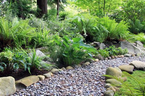 Not sure how much work it would take to collect them all! Rock Garden Ideas and Instructions: Build Your Own