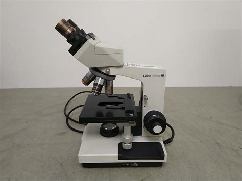 Leica Gallen Iii Binocular Microscope With 4 Objectives