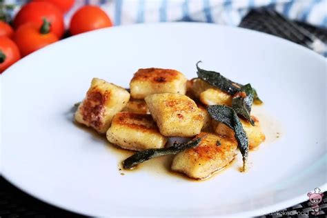 Pan Seared Gnocchi With Brown Butter And Sage Bear Naked Food