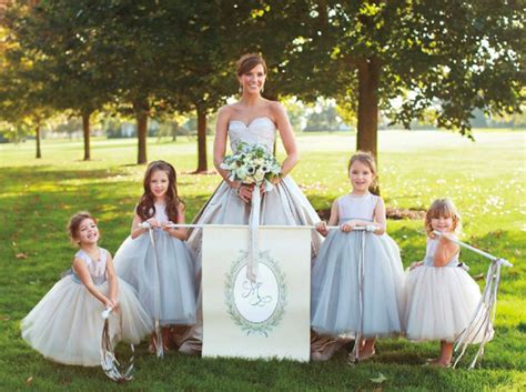We did not find results for: Harsanik - 11 Alternatives To Flower Girl Baskets