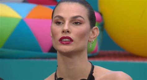 A dare l'annuncio l'altro fratello della 31enne, juliano, visto in più di una occasione nel reality show di alfonso signorini. Dayane Mello ha una fidanzata fuori la casa del GF Vip? La ...