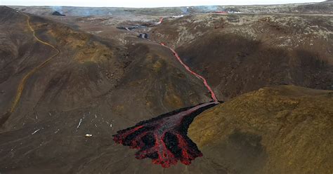 New Fissure Opens At Geldingadalur Volcanic Eruption Iceland Wonder
