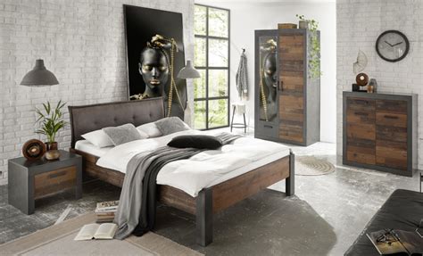 Schlafzimmer komplett günstig online bestellen. Günstige Schlafzimmer komplett in Holz Optik kaufen