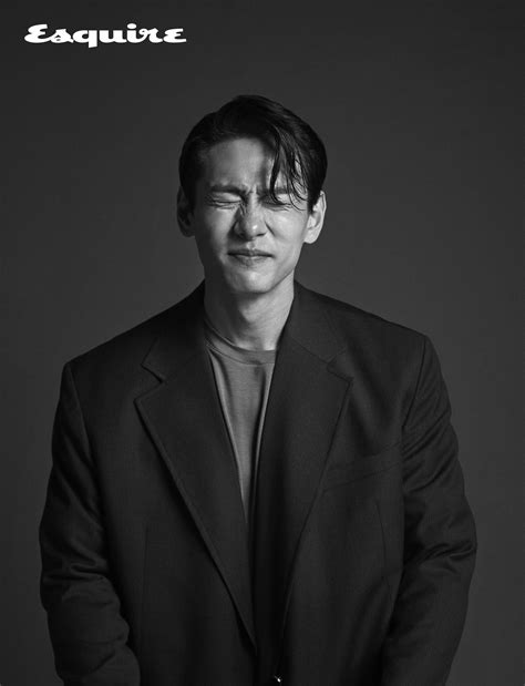 He began acting when studying at the lee strasberg. 유태오 TeYoo 남자 배우 연예인 | 연예인, 배우, 사람