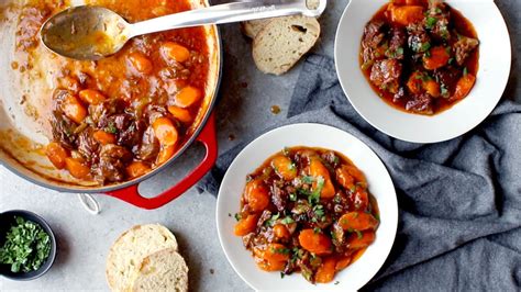 This easy pressure cooker recipe has tender meat, carrots, potatoes, sweet potatoes & celery. Copycat Dinty Moore Beef Stew Recipe : Recipe For Dinty Moore Beef Stew : Diane shows you how ...