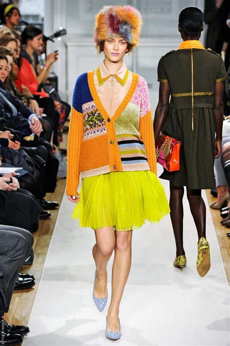 Knitwear Trends on the Runway Fall 2012: Moschino Cheap ...