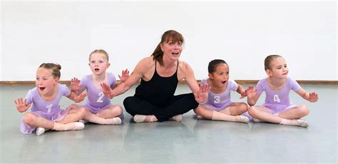 Pupils from rad's step into dance programme. Prerequisites and age requirements | Royal Academy of Dance