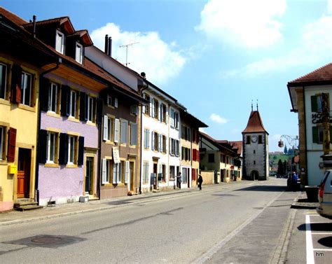 This category contains only the. Morgens in Cudrefin - Schweiz Foto & Bild | architektur ...