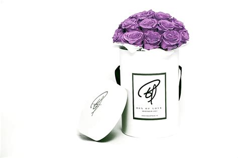 Well, a rose usually means first love. Flowers Meaning Love At First Sight | Best Flower Site