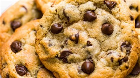 185 orang menyumbang, beberapa di antaranya tanpa. Biskut Coklat Cip | Chocolate Chip Cookies - YouTube