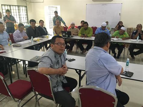2.086 views4 years ago jabatan penerangan malaysia. Taklimat Projek Rangkaian Rel Keretapi Pantai Timur(ECRL ...
