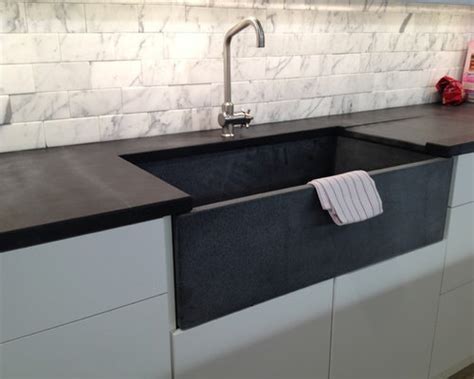 Below you can find some absolutely stunning soapstone kitchen countertop ideas that we love, as well as useful information on buying and installing the soapstone yourself! Soapstone With Marble Backsplash Ideas, Pictures, Remodel ...