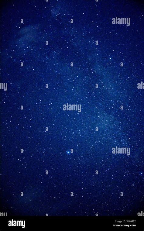 Noche Cielo Azul Con Estrellas Fotografías E Imágenes De Alta