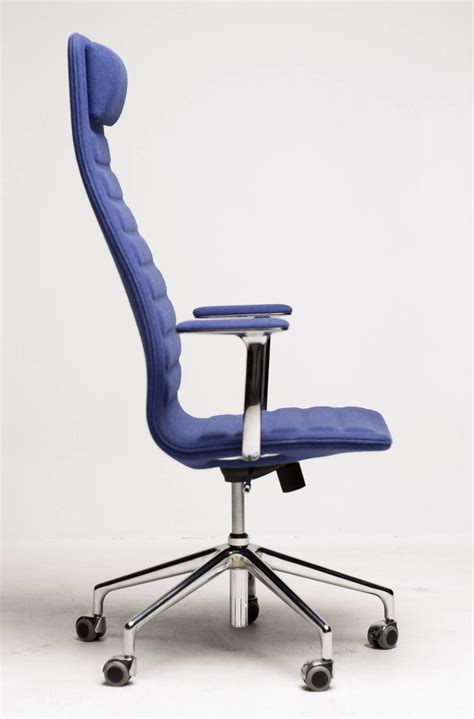 A film of manufacturing process of lightwood chair, designed by jasper morrison. High Back Lotus Office Chair Designed by Jasper Morrison ...