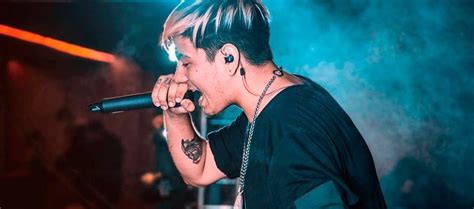 Duki no para de crecer como artista y si en tan poco tiempo ha llegado tan lejos, no hay que todos sabemos que actualmente duki es un rockstar pero ha habido un punto de inflexión en la carrera y. Duki, el fenómeno del Trap argentino vuelve a España | La Riviera | 3 de julio - En Madrid Río