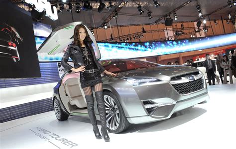 Booth Babes From The Tokyo Motor Show Speedlux