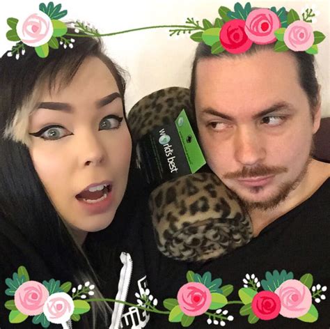 Suzy And Arin Aww Such A Cute Couple Game Grumps Grump Youtubers